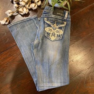 Grace in LA ***BRAND NEW****